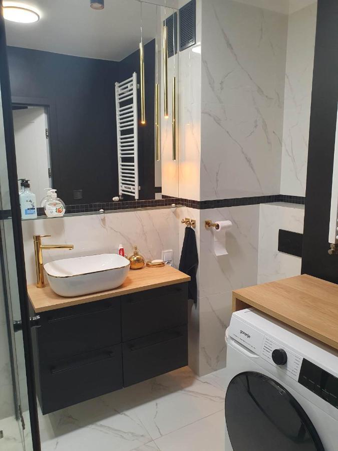 Apartament 3 Pokojowy Lub Pokoj W Mieszkaniu W Nowym Bloku Warszawa Exteriör bild